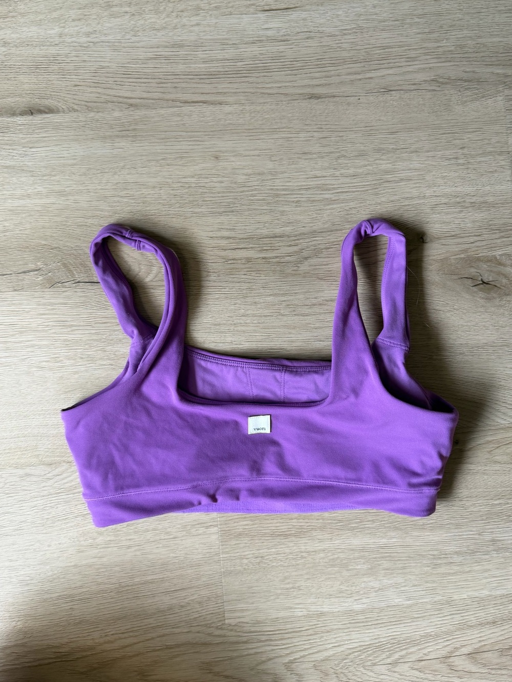 Vuori daily form sports bra